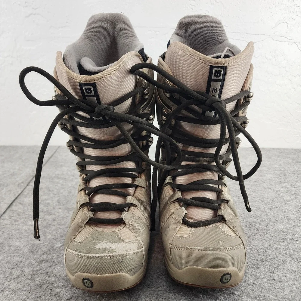 Burton Moto Snowboard Boots Tan Mens Size 6 Winter Sports Gear *FLAWS*
